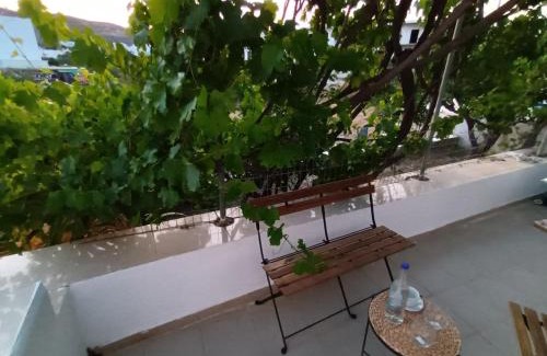 Adamas House | Amazing Experience in Cyclades