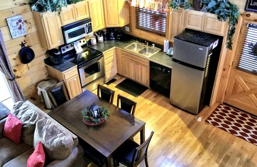 Sevierville Cabin | Amazing Grace - Two Bedroom Cabin