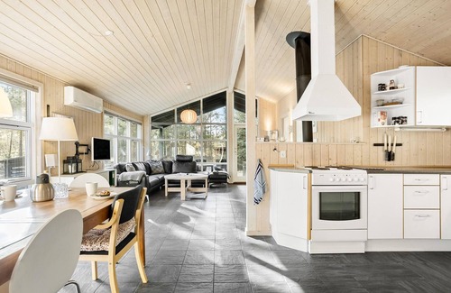 Skiveren House | Amazing home in ålbæk with sauna