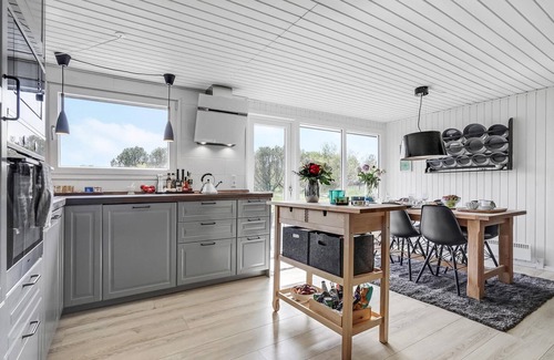 Aalbaek House | Amazing home in ålbæk with kitchen