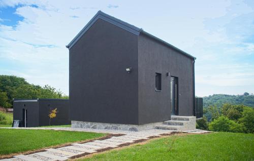 Strigova House | Amazing Home In Banfi With Sauna