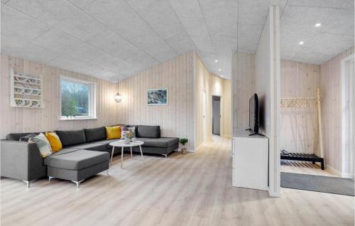 Farso House | Amazing Home In Farsø With Wifi
