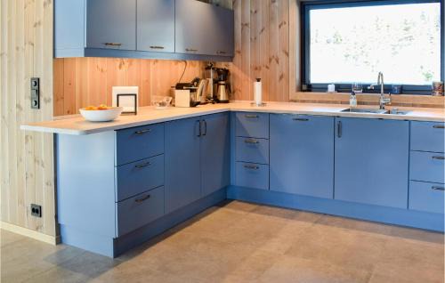 Vikberget House | Amazing Home In Flå With Wifi