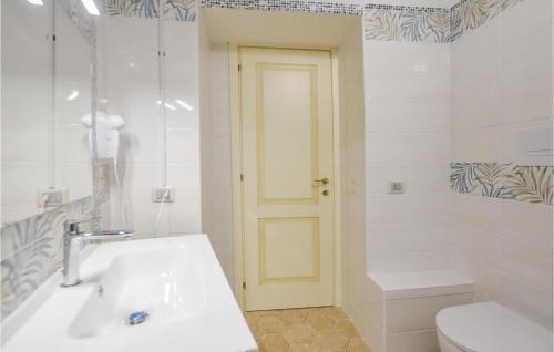 Giungano House | Amazing Home In Giungano With Wifi
