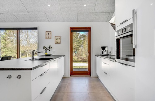 Bønnerup Strand House | Amazing home in Glesborg with kitchen