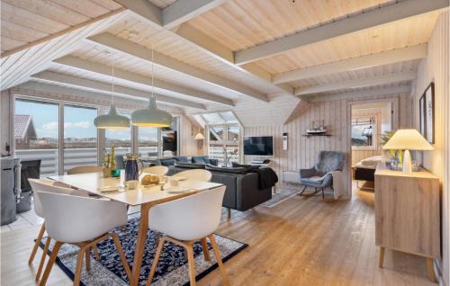 Nørre Lyngvig House | Amazing Home In Hvide Sande With Sauna