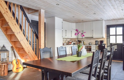 Suldal House | Amazing home in Jøsenfjorden with sauna