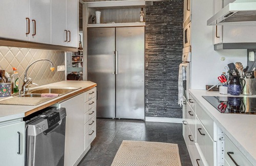 Mellerud O House | Amazing home in Köpmannebro