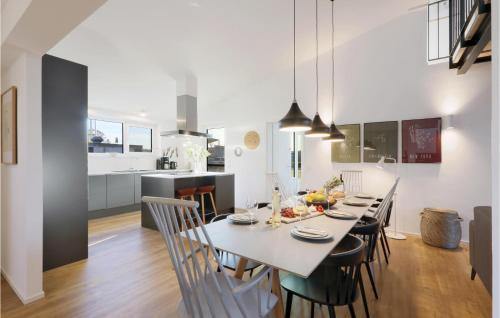 Lembruch House | Amazing Home In Lembruchdümmer See