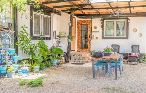 Los Fuentes House | Amazing Home In Los Puertos De Arriba