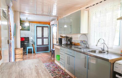 Los Fuentes House | Amazing Home In Los Puertos De Arriba