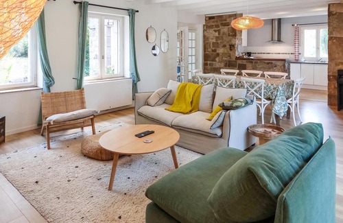 Ploubezre House | Amazing home in Ploubezre