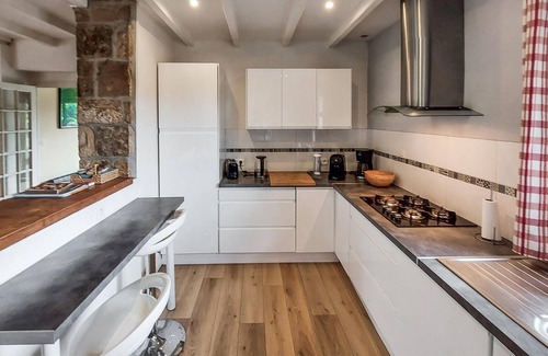 Ploubezre House | Amazing home in Ploubezre