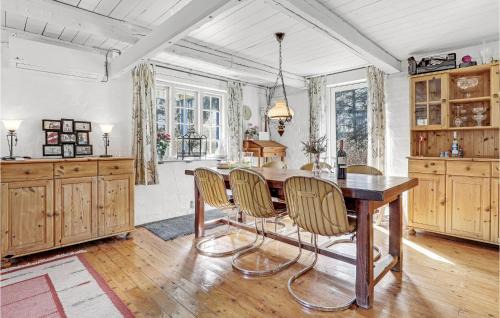 Ronne House | Amazing Home In Rønne With Kitchen