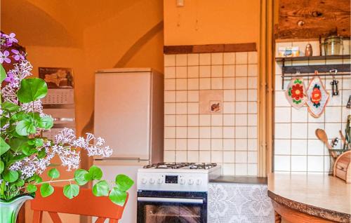 gmina Skape House | Amazing Home In Skape With Kitchen