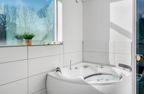 Lohals House | Amazing Home In Tranekr With 7 Bedrooms, Wifi And Indoor Swimming Pool