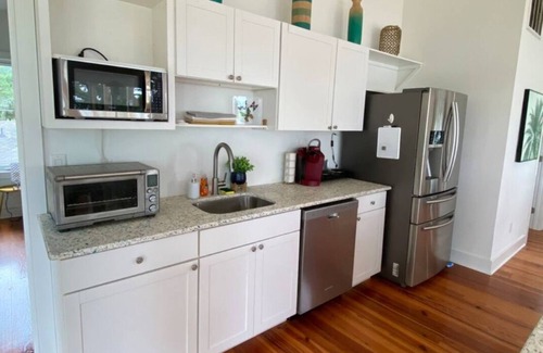 Charleston House | Amazing inlaw suite with marsh sunrise & incredible wildlife including dolphins