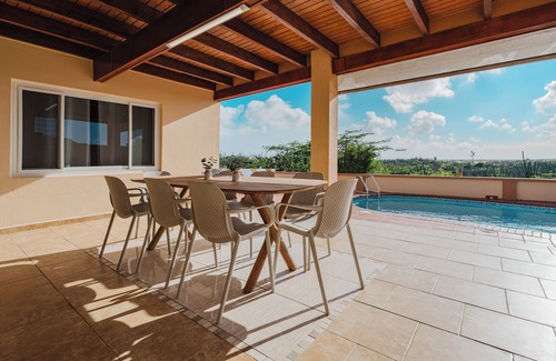 Shiribana House | Amazing island View - Enjoy this spacious villa in a private setting