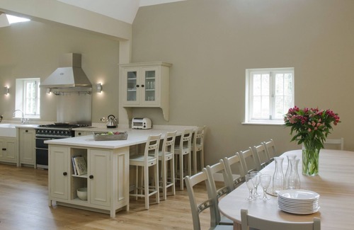 Cranbrook House | Amazing Oast House by Bloom Stays - sleeps 22
