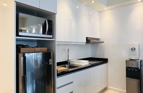 Mactan Export Processing Zone Apartment | Amazing Oceanview 1BR Condo