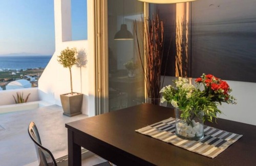 Finikia Villa | Amazing View Finikia Oia Villa
