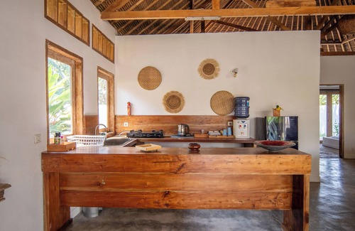 Selong Belanak Villa | AMAZING VILLA OCEAN ESSENCE SEA BREEZE SELONG BELANAK BEACH