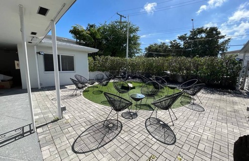 Northeast Miami Condo | Amazing Zen Studio 15 min from the beach