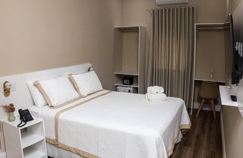 Val-de-Caes Hotel | Amazon Park Hotel