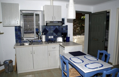 Ampelos Apartment | Ambelos - The balcony of Samos - Apartment Saphiro