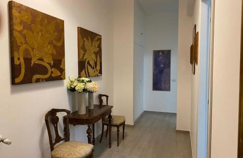 Zona LIII Tomba di Nerone Apartment | Amber Apartment