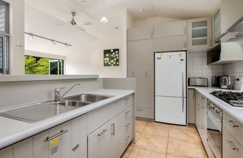 Lower Shotover House | Amberley Retreat | Tranquil retreat | Mountain views | Alpine Paradise