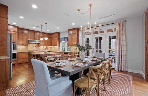 Joelton House | Amenity Packed Property, Perfect for Large Groups– Pool/Theatre/Karaoke/Gym +