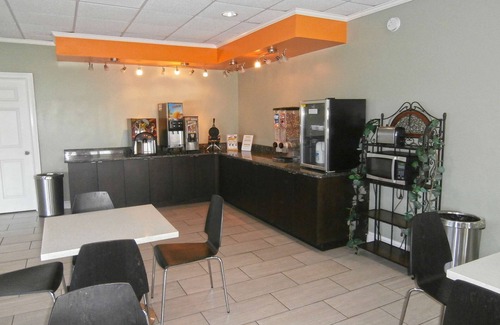 Newnan Hotel | Americas Best Value Inn Newnan