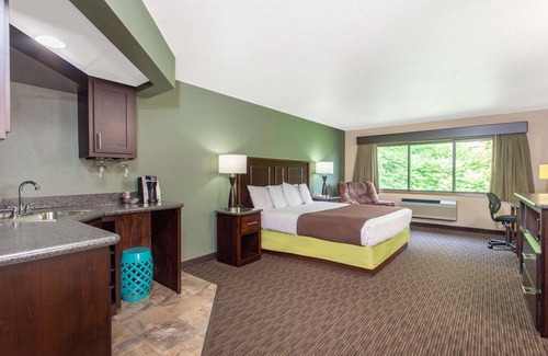 West Salem Hotel | AmericInn by Wyndham West Salem
