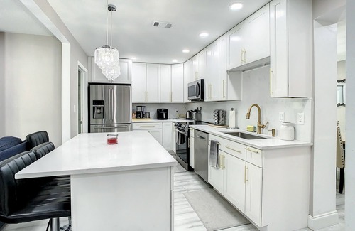 Bradenton House | AMI, IMG, Boating, Fishing, Snorkeling, HotTub, Bikes, Kayaks, Golf, Dogsitting