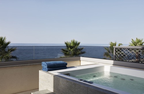 Adelianos Kampos Hotel | AMIRA LUXURY RESORT & SPA
