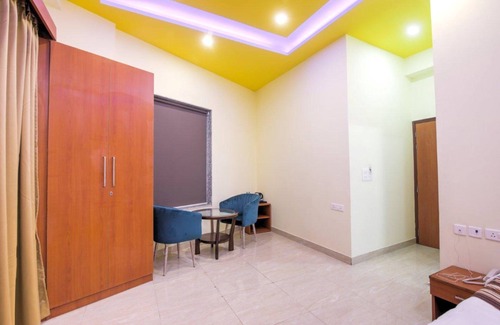 Greater Noida Hotel | Amit House