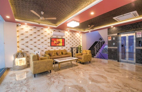 Greater Noida Hotel | Amit House