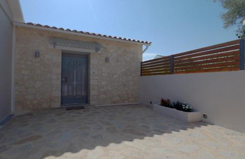 Yenion Villa | Amoroza Villa