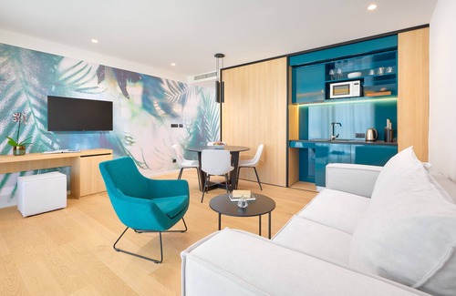 Znjan Apartment | Amphora's Garden