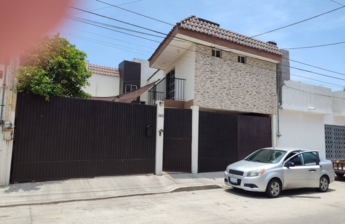 Tampico House | Amplia Casa Familiar con Alberca Cerca de la Playa
