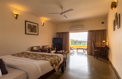 Virarajendrapet Hotel | Amritara Ambatty Greens Resort