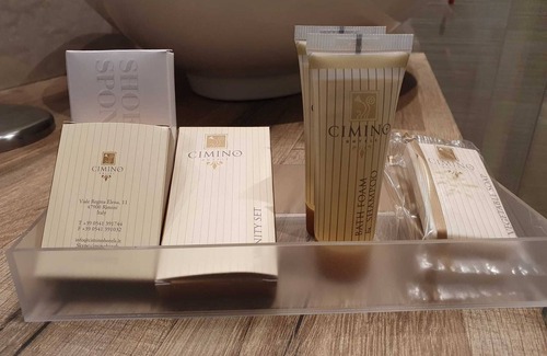 Marina Centro Hotel | Amsterdam Suite Hotel & SPA