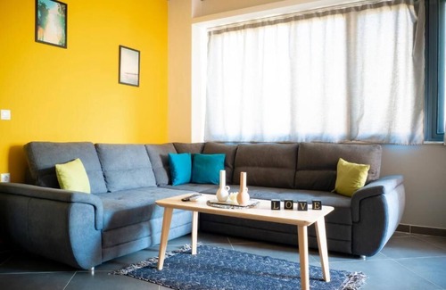 Thissio Apartment | An apartment in the heart of Athens near famous str Ermou and Romanian Agora.