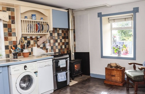 Adamstown House | AN GRIANAN, pet friendly, with open fire in Adamstown, County Wexford