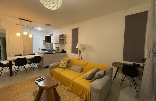 Paea Apartment | Ananahi plage for a relaxing stay by the beach and pool