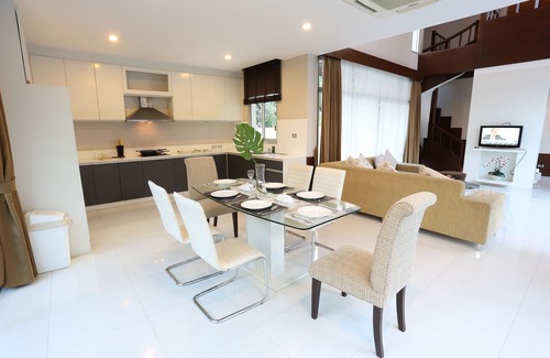 Na Chom Thian Villa | AnB Pool Villa 3BR Glass House in Pattaya