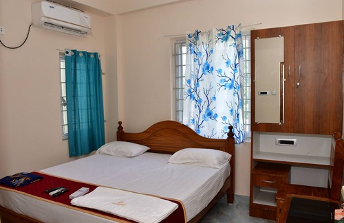 Thirukadaiyur Hotel | Anbu Paradise