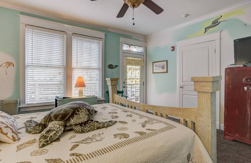 Wallaces New Smyrna Bed & Breakfast | Anchor Inn NSB Bed & Breakfast