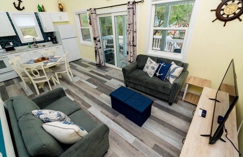 Spanish Wells House | Anchor's Away, Russell Island